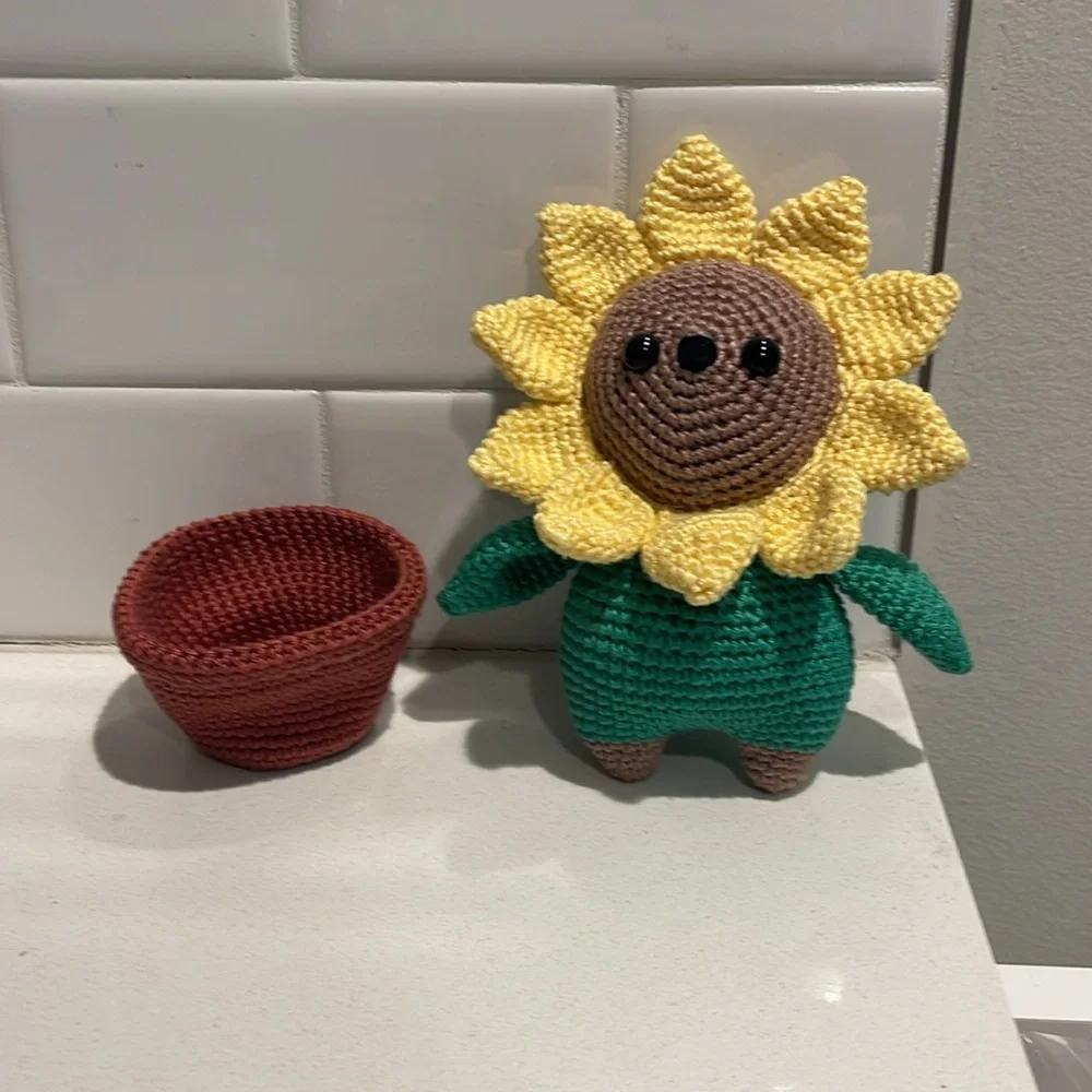 Flower Child Sunflower Bear Hand Crafted Figure and Pot Amigurumi Crochet Decor - Picture 4 of 13